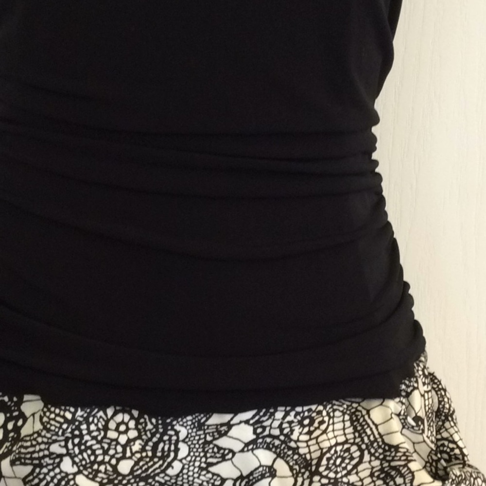 Dress - Picture 2 of 4